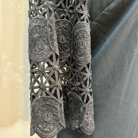 Banana Republic Navy Sheath Dress with Crochet Bell Sleeves – Size 4 - Picture 6 of 6